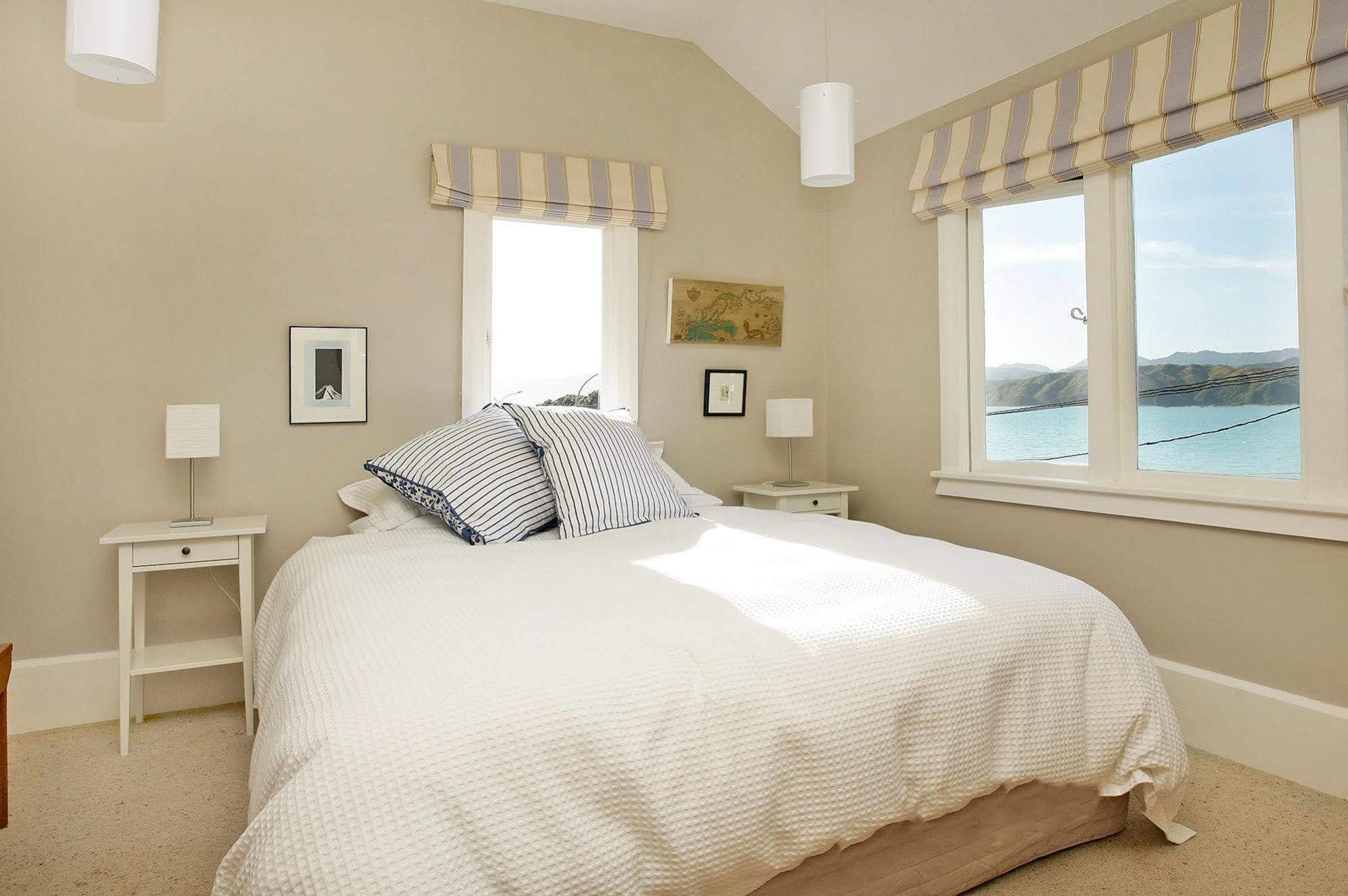 Beachfront Wellington Bed And Breakfast Экстерьер фото